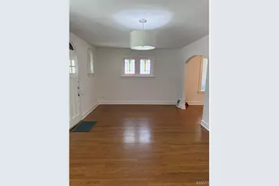 4000 McDonald Avenue, Saint Louis, MO 63116 - Photo 3