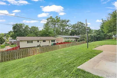 10612 Ashburn Court, Saint Louis, MO 63123 - Photo 37