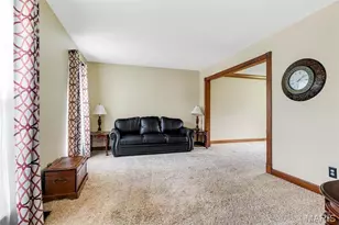 13 Tremaine Ct, Saint Charles, MO 63304 - Photo 11