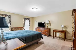 13 Tremaine Ct, Saint Charles, MO 63304 - Photo 29