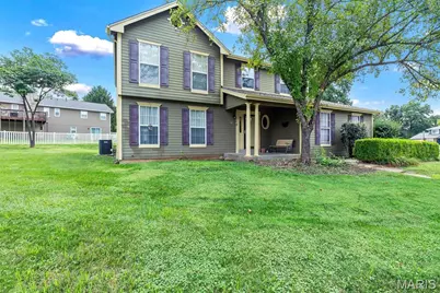 13 Tremaine Court, Saint Charles, MO 63304 - Photo 3