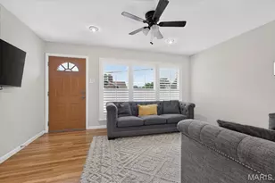 7834 Fleta St, Saint Louis, MO 63123 - Photo 9