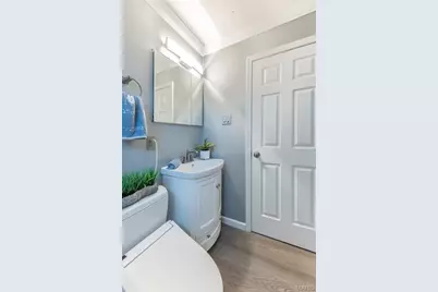 9 Lori Circle, Maryland Heights, MO 63043 - Photo 15