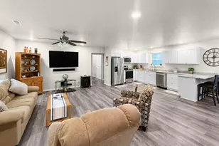 4055 Breckenridge Dr, Hannibal, MO 63401 - Photo 5