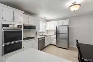 722 Watersedge Dr, Florissant, MO 63034 - Photo 7