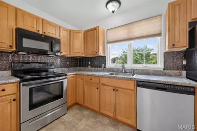 384-386 Shadow Pines Drive, Wentzville, MO 63385 - Photo 53