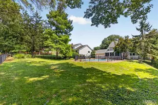 14761 Chesterfield Trails Dr, Chesterfield, MO 63017 - Photo 41
