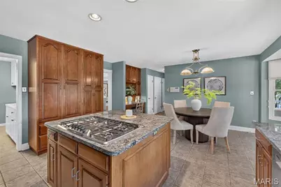 14761 Chesterfield Trails Drive, Chesterfield, MO 63017 - Photo 17