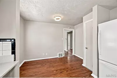 41 Henquin Drive, Saint Louis, MO 63135 - Photo 13