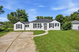 41 Henquin Dr, Saint Louis, MO 63135 - Photo 1