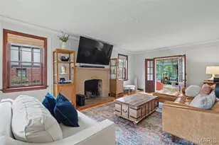 561 Bedford Ave, University City, MO 63130 - Photo 5