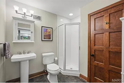 561 Bedford Avenue, University City, MO 63130 - Photo 13
