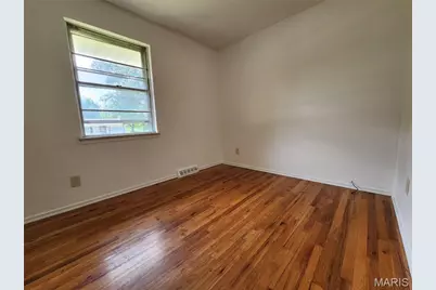 702 Vendome, Manchester, MO 63011 - Photo 13