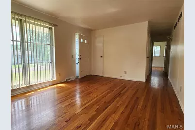 702 Vendome, Manchester, MO 63011 - Photo 5