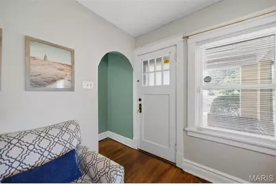 8510 S Laclede Station, Saint Louis, MO 63123 - Photo 3