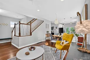3206 Byron Pl, Saint Louis, MO 63143 - Photo 9