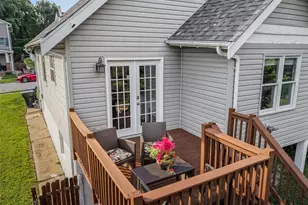 3206 Byron Pl, Saint Louis, MO 63143 - Photo 3