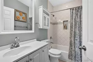 3206 Byron Pl, Saint Louis, MO 63143 - Photo 23