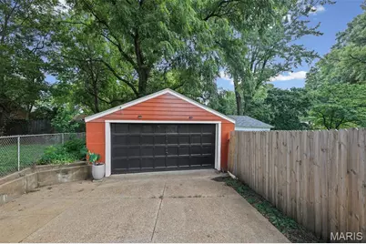 306 Roberta Avenue, Saint Louis, MO 63135 - Photo 5