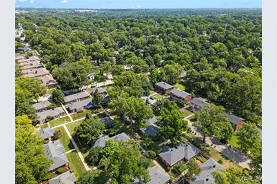 725 Berick Drive, University City, MO 63132 - Photo 25