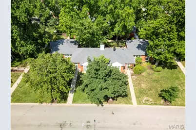 725 Berick Drive, University City, MO 63132 - Photo 17
