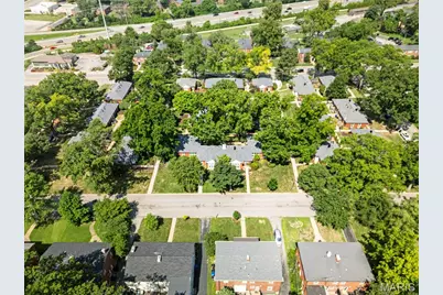 725 Berick Drive, University City, MO 63132 - Photo 21