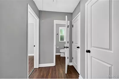 725 Berick Drive, University City, MO 63132 - Photo 15