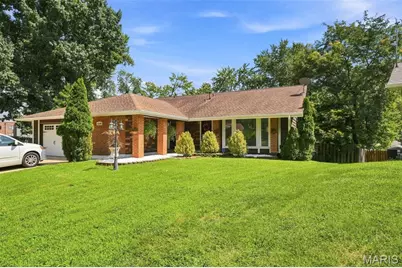 12160 Oakwilde Ct Court, Maryland Heights, MO 63043 - Photo 1