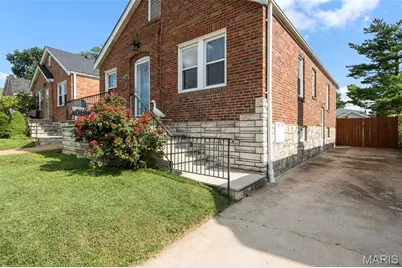 5648 Tholozan Avenue, Saint Louis, MO 63109 - Photo 3