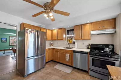 5648 Tholozan Avenue, Saint Louis, MO 63109 - Photo 23