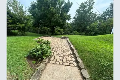 31 Graeler Drive, Saint Louis, MO 63146 - Photo 25
