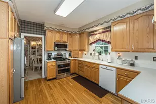 868 Natchez Dr, Saint Charles, MO 63303 - Photo 15