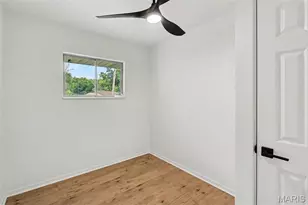 241 Glen Garry Rd, Saint Louis, MO 63137 - Photo 15
