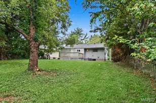 241 Glen Garry Rd, Saint Louis, MO 63137 - Photo 21