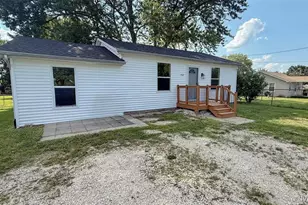 557 Vreeland Rd, Hillsboro, MO 63050 - Photo 1