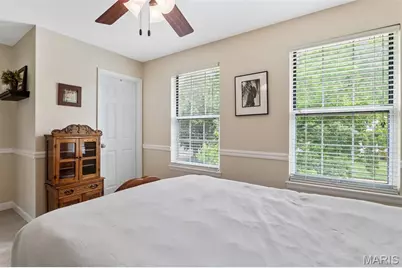 902 Oakmoor Drive, Fenton, MO 63026 - Photo 33