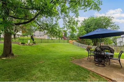 902 Oakmoor Drive, Fenton, MO 63026 - Photo 43