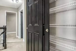 5839 Brookstone Terrace Dr, Saint Louis, MO 63129 - Photo 37