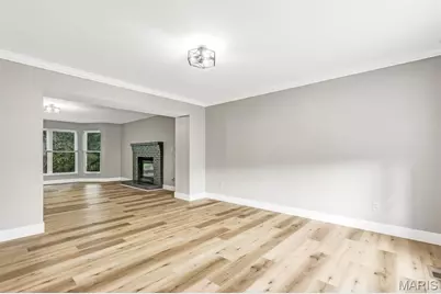 5839 Brookstone Terrace Drive, Saint Louis, MO 63129 - Photo 11