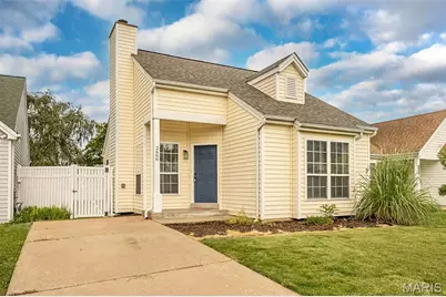 2666 Liberty Gardens Drive, Florissant, MO 63031 - Photo 5
