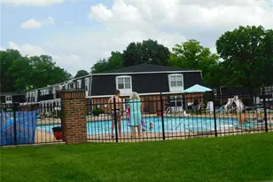 1673 Herault Pl, Saint Louis, MO 63125 - Photo 23