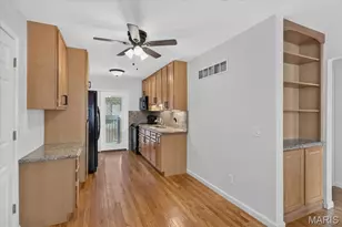 7915 Camelot Ln, Saint Louis, MO 63123 - Photo 15