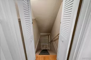 8105 Delmar Blvd, University City, MO 63130 - Photo 29