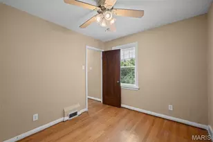 8105 Delmar Blvd, University City, MO 63130 - Photo 21