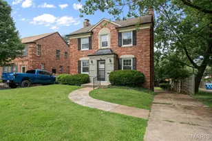 8105 Delmar Blvd, University City, MO 63130 - Photo 1