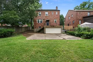 8105 Delmar Blvd, University City, MO 63130 - Photo 3