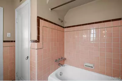8105 Delmar Boulevard, University City, MO 63130 - Photo 23