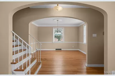 8105 Delmar Boulevard, University City, MO 63130 - Photo 9