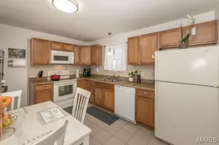 2105 Barcelona Dr, Florissant, MO 63033 - Photo 33