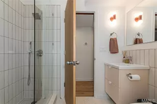 728 Hutchins Dr, Saint Louis, MO 63126 - Photo 29